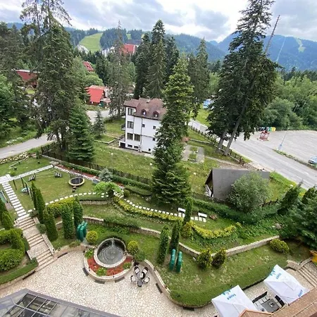 Hotel студио в айсберг 4*